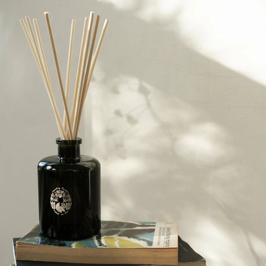 Piglet in Bed Aromatherapy Essential Oil Diffuser for Home - Country Garden Scent