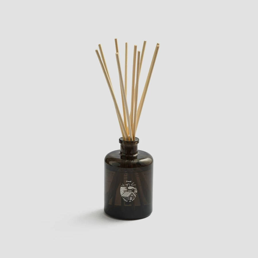 Piglet in Bed Coast Diffuser – Natural Reed Diffuser for Home Fragrance