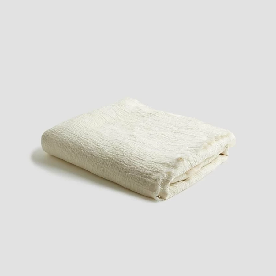 Piglet in Bed Cream Linen Crinkle Throw - Soft Wrinkled Textured Lightweight Blanket for Bed, Sofa & Lounge