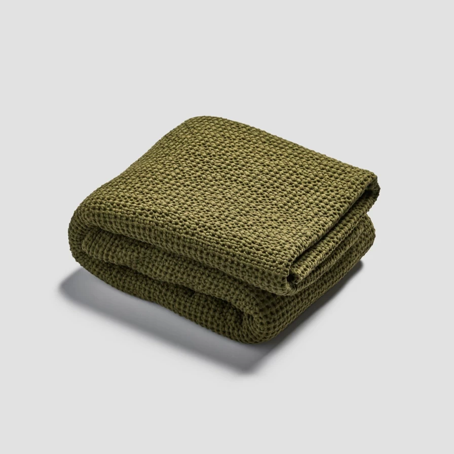 "Piglet in Bed Botanical Green Cotton Waffle Throw Blanket - Soft Eco-Friendly Bedding"