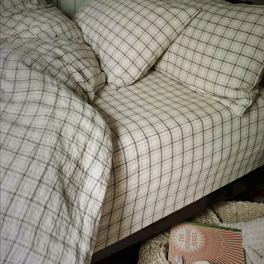 Piglet in Bed 100% Natural Check Linen Fitted Sheet - Breathable & Hypoallergenic Bedding