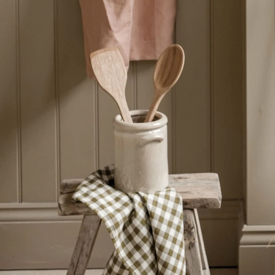Piglet in Bed Wooden Spatula & Spoon Set – Fryth Collection – Eco-Friendly Kitchen Utensils
