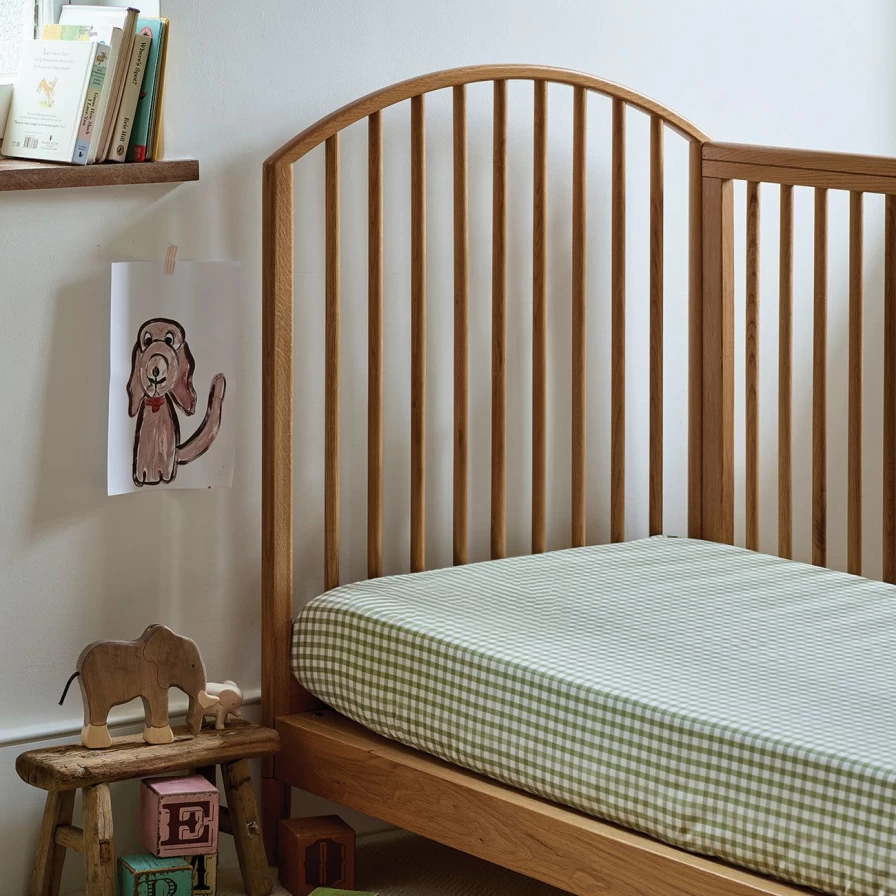 Piglet in Bed Kids Fitted Sheet - 100% Cotton Gingham Pattern for Cribs & Toddler Beds