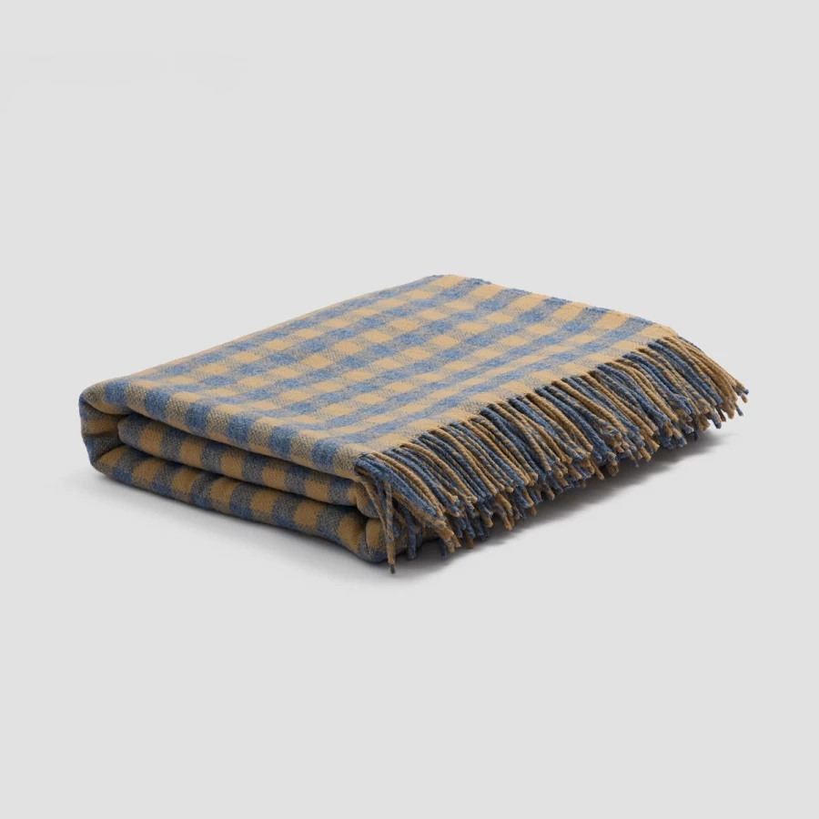 Piglet in Bed Blue Gingham Wool Blanket – Cozy, Warm, and Stylish Throw for Indoor Comfort