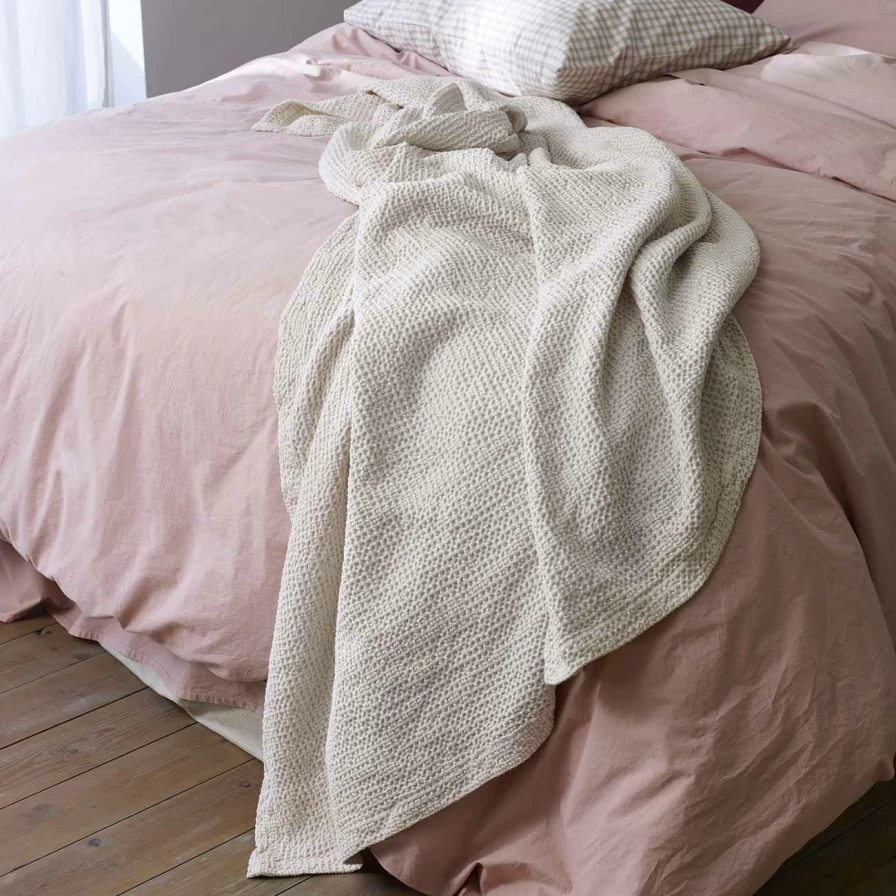 Piglet in Bed 100% Cotton Waffle Weave Throw Blanket – Luxurious Parchment Textured Bedspread