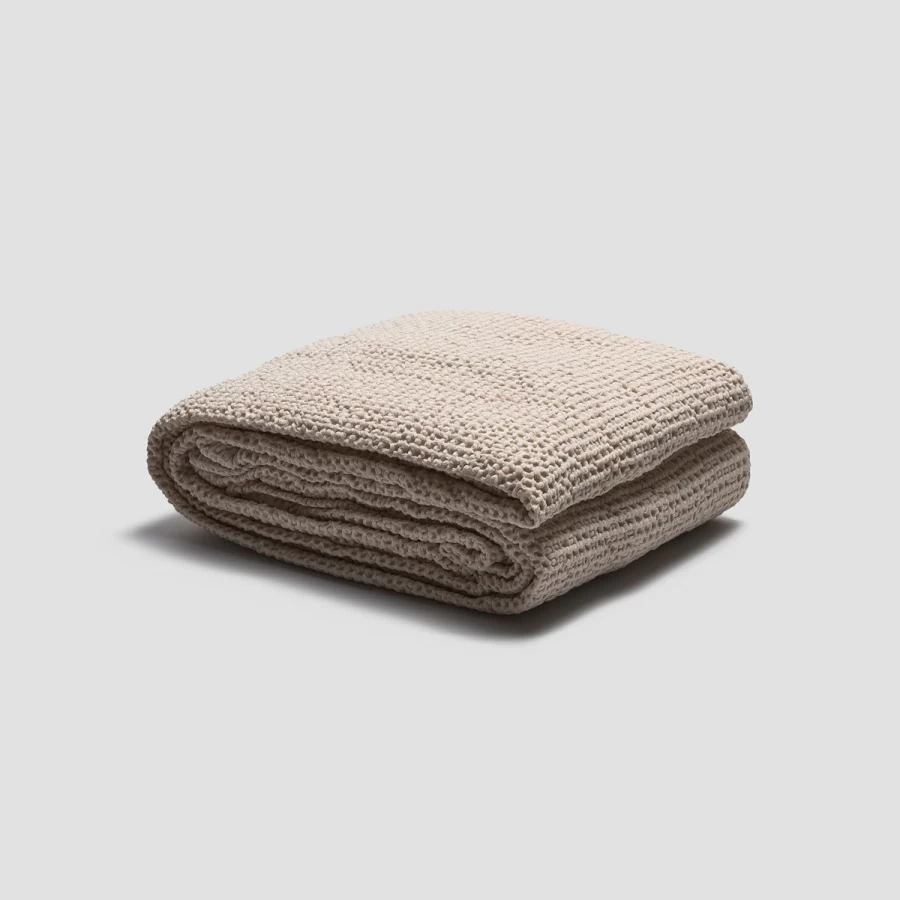 Piglet in Bed 100% Cotton Waffle Weave Throw Blanket – Luxurious Parchment Textured Bedspread