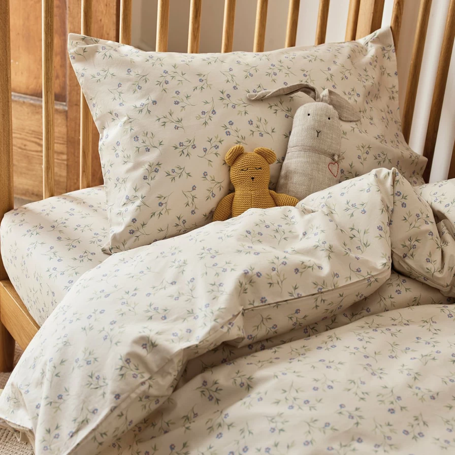 Piglet in Bed Kids Floral Fitted Sheet - 100% Cotton Spring Cream Design for Crib or Toddler Bed