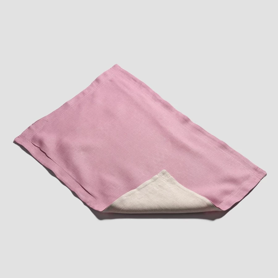 Piglet in Bed 4-Pack Raspberry Linen Placemats – Premium Table Setting Essentials