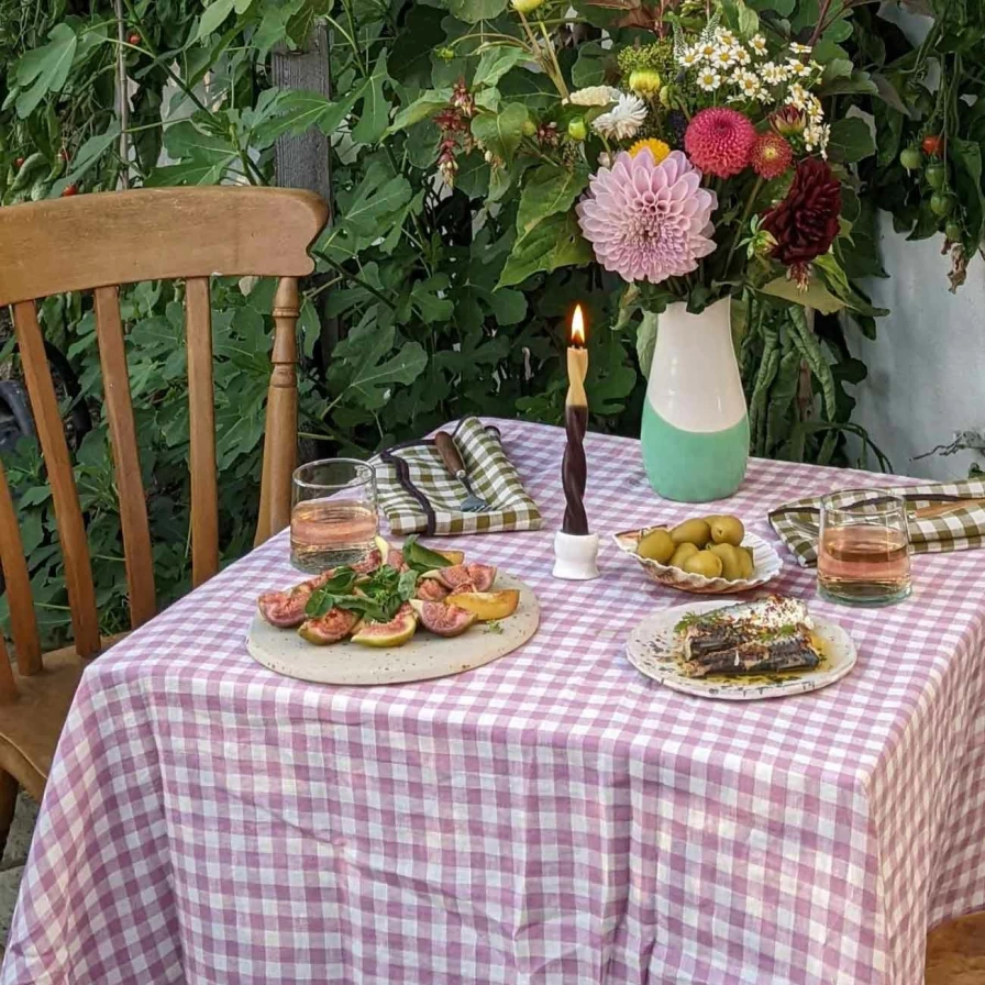 Piglet in Bed 4-Pack Botanical Green Gingham Linen Napkins - Eco-Friendly Table Linens