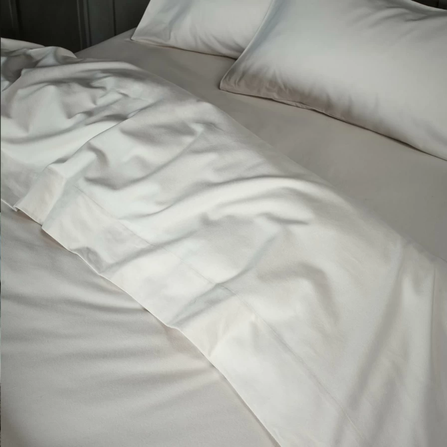 Piglet in Bed Alabaster Brushed Cotton Flat Sheet – Soft Luxury Bedding for Comfortable Sleep