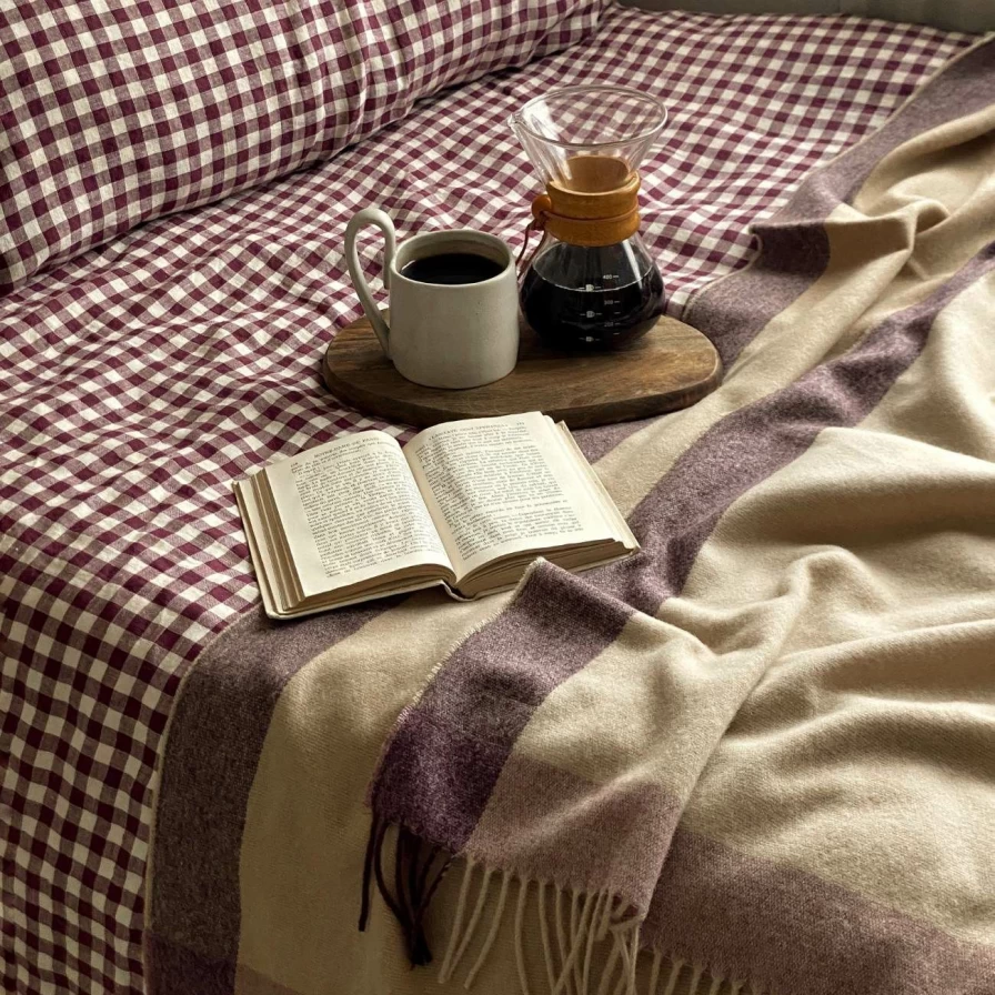 Piglet in Bed Moorland Border 100% Wool Blanket – Warm Handwoven British Throw